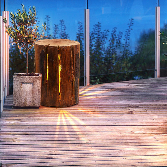 Resin Tree Stump Outdoor Light Rustic Decorative Garden Lawn LED Lamp