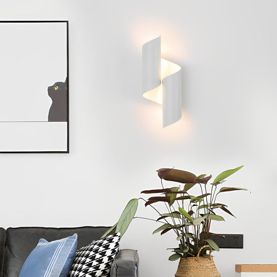 2pcs Symmetrical Up and Down Modern Wall Lamp