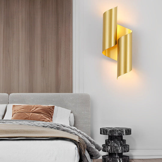 2pcs Symmetrical Up and Down Modern Wall Lamp