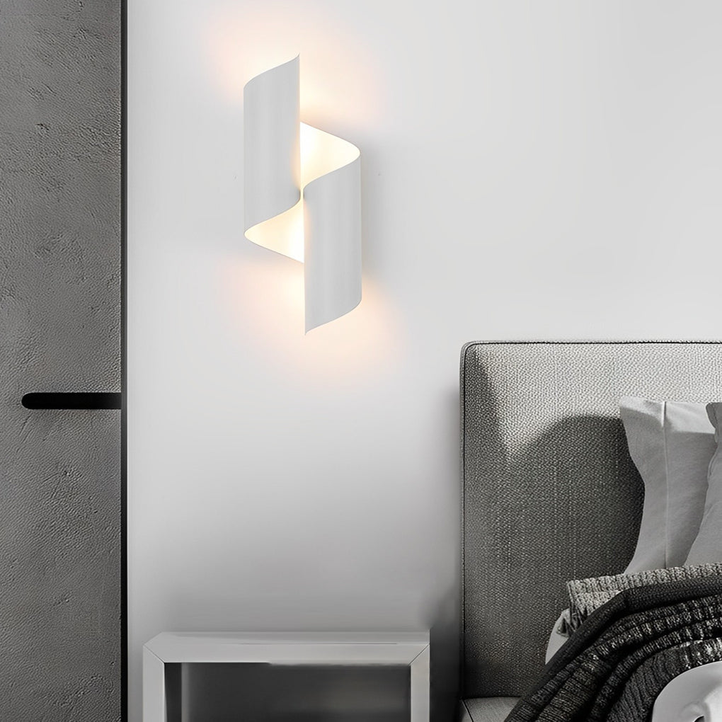 2pcs Symmetrical Up and Down Modern Wall Lamp