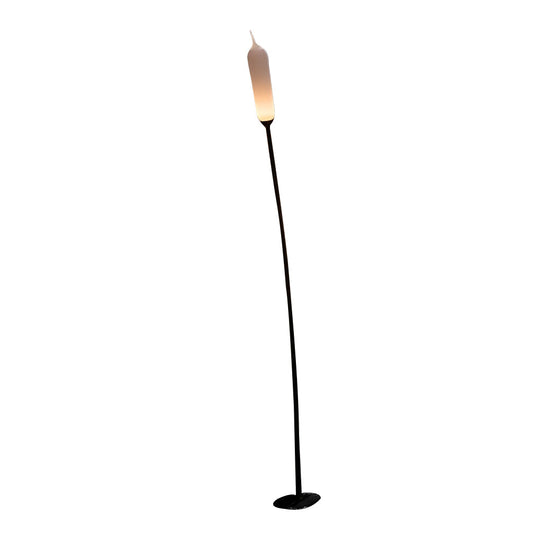 Minimalist Reed-Shaped Black LED Outdoor Lawn Lights