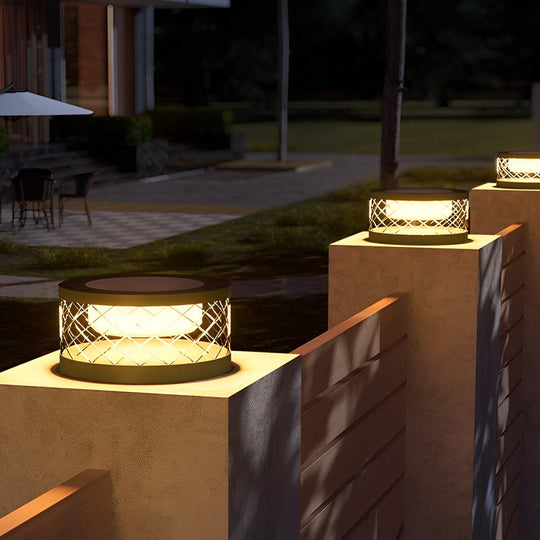 Round Creative Acrylic Waterproof Solar Post Cap Light
