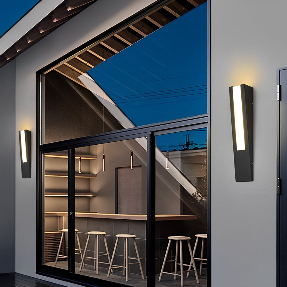 Minimalist Black Modern LED Outdoor Wall Lamp