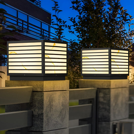 Square IP65 Waterproof LED Solar Outdoor Deck Post Pillar Light