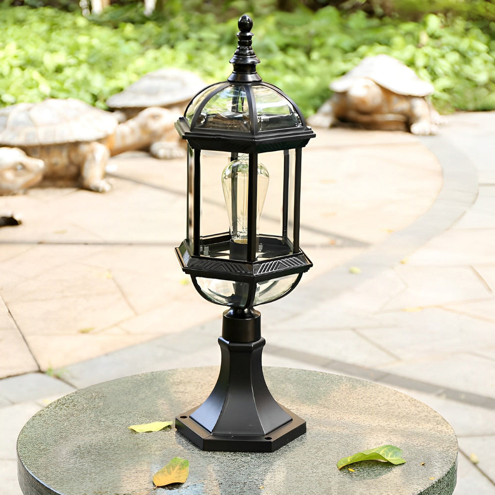 Elegant Black Retro Outdoor Post Light with Glass Shade
