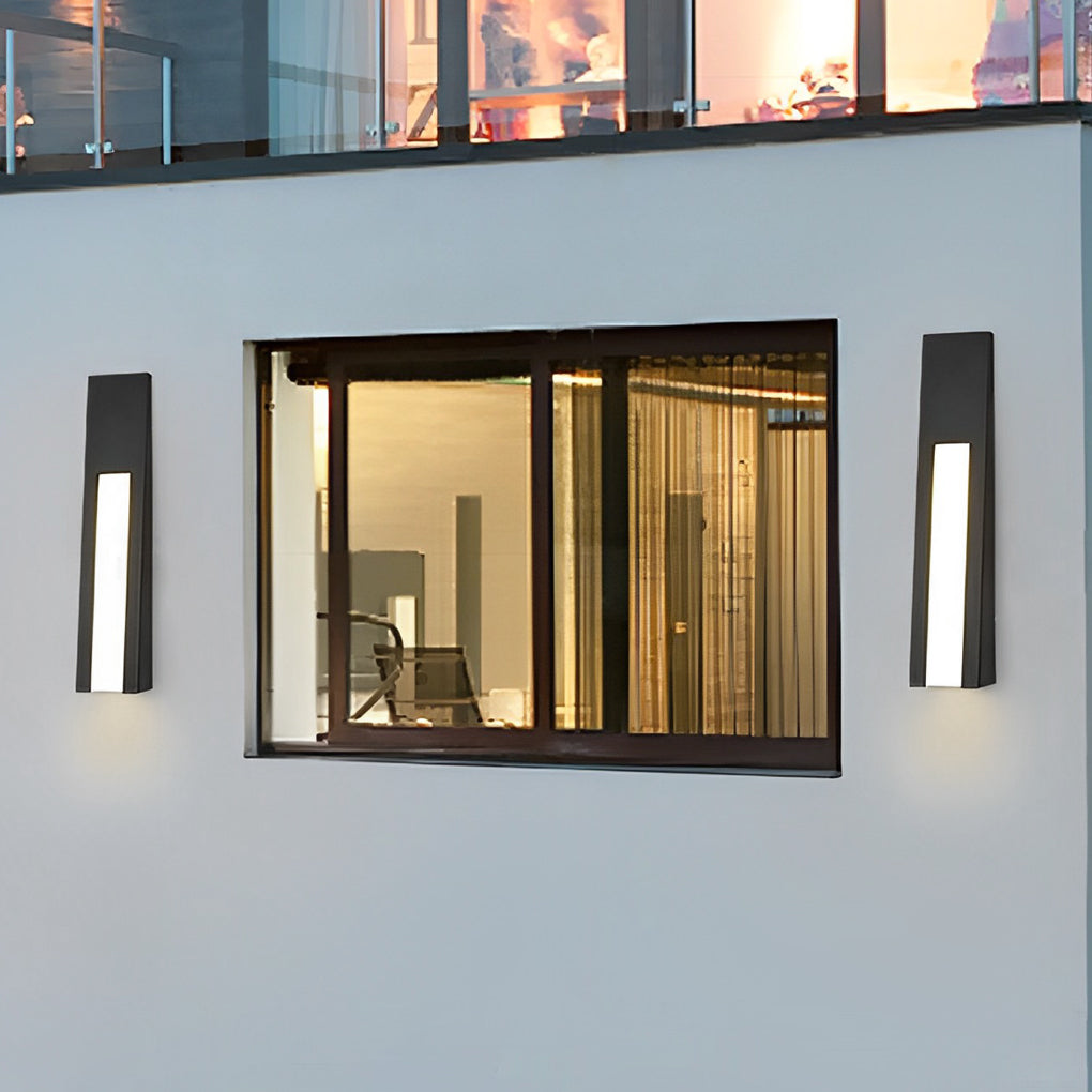 Minimalist Black Modern LED Outdoor Wall Lamp