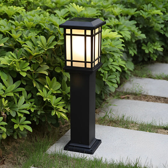 Black Solar Pathway Bollard Lights with Three-Step Dimming