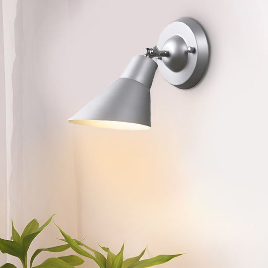 Adjustable Modern Wall Sconce with Rotating Arm Design