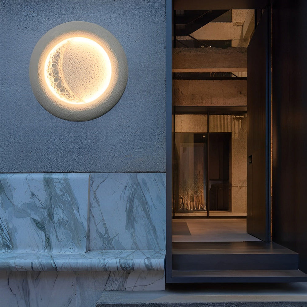 Creative Moon Shaped Waterproof LED 10W Modern Outdoor Wall Lamp