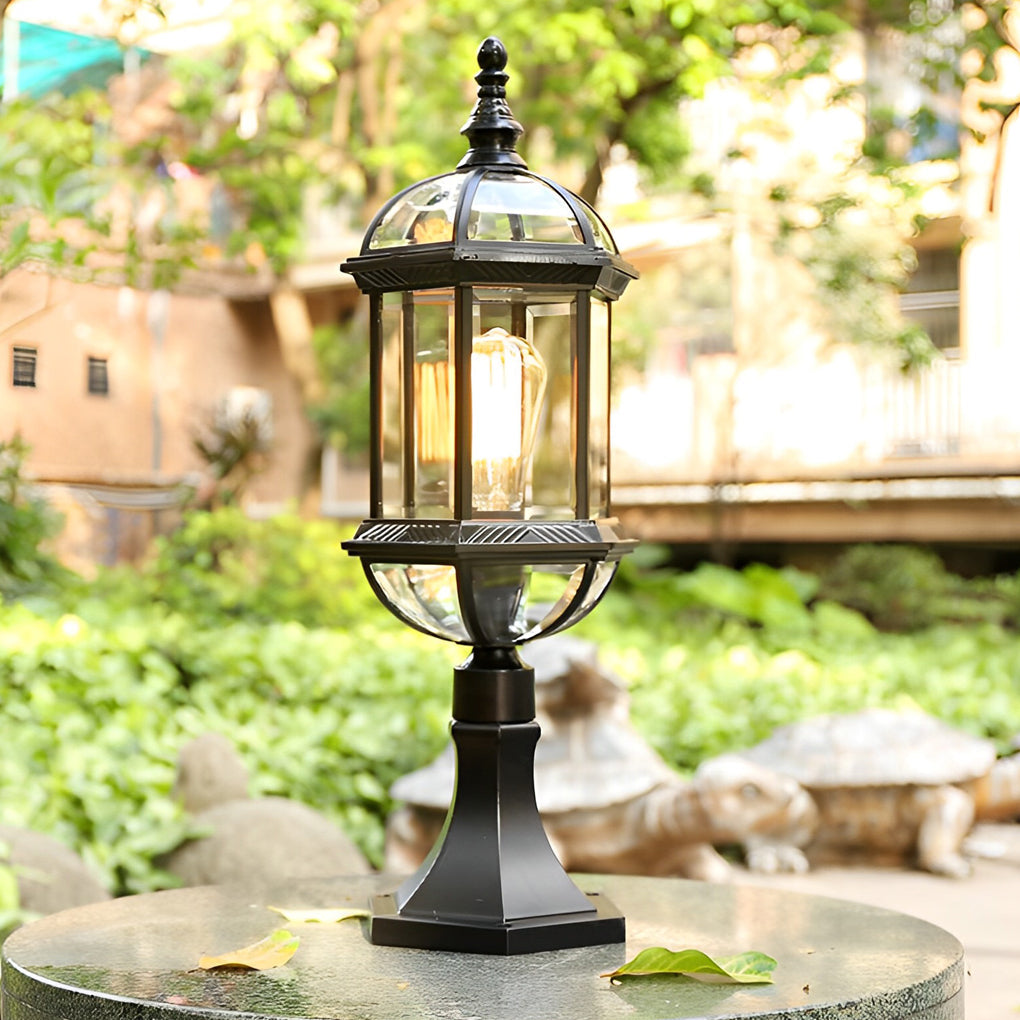 Elegant Black Retro Outdoor Post Light with Glass Shade