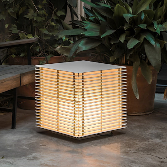 Square Grids Waterproof LED Outdoor Lawn Lamp