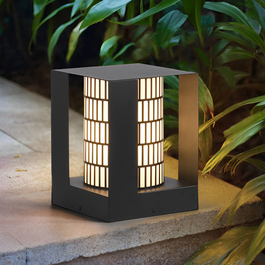 Four-Panel Cylinder Lantern LED Outdoor Light with Lattice Pattern