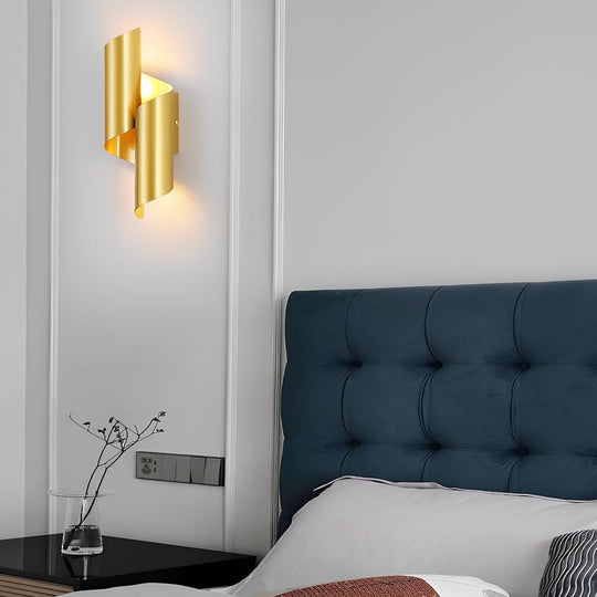 2pcs Symmetrical Up and Down Modern Wall Lamp