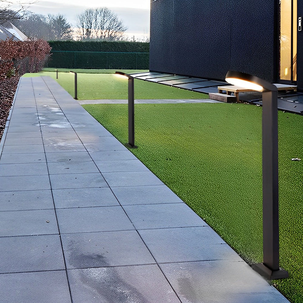 Minimalist Black Aluminum LED Lawn Lamp