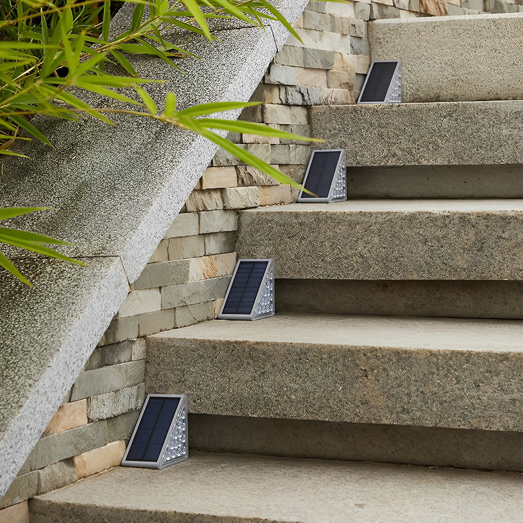 Triangle Automatic Charging LED Solar Step-Mounted Outdoor Lights