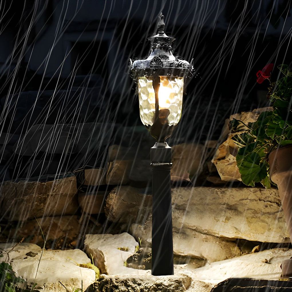European Style Waterproof Outdoor Lawn Lamp Elegant Pathway Lighting