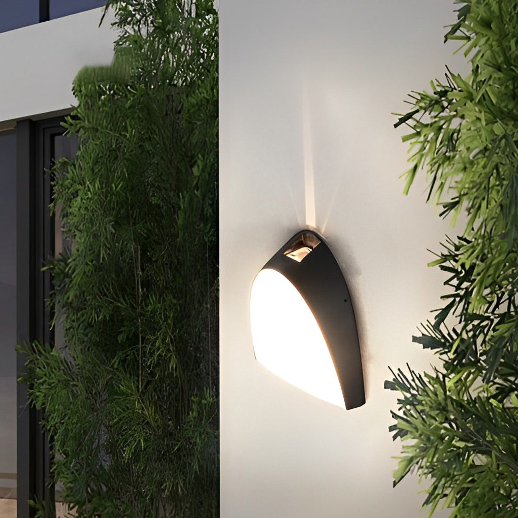 Creative Black Aluminum Modern LED Outdoor Wall Sconce