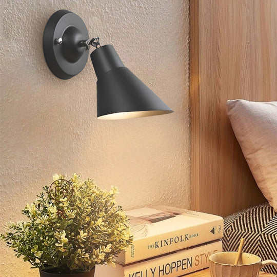 Adjustable Modern Wall Sconce with Rotating Arm Design