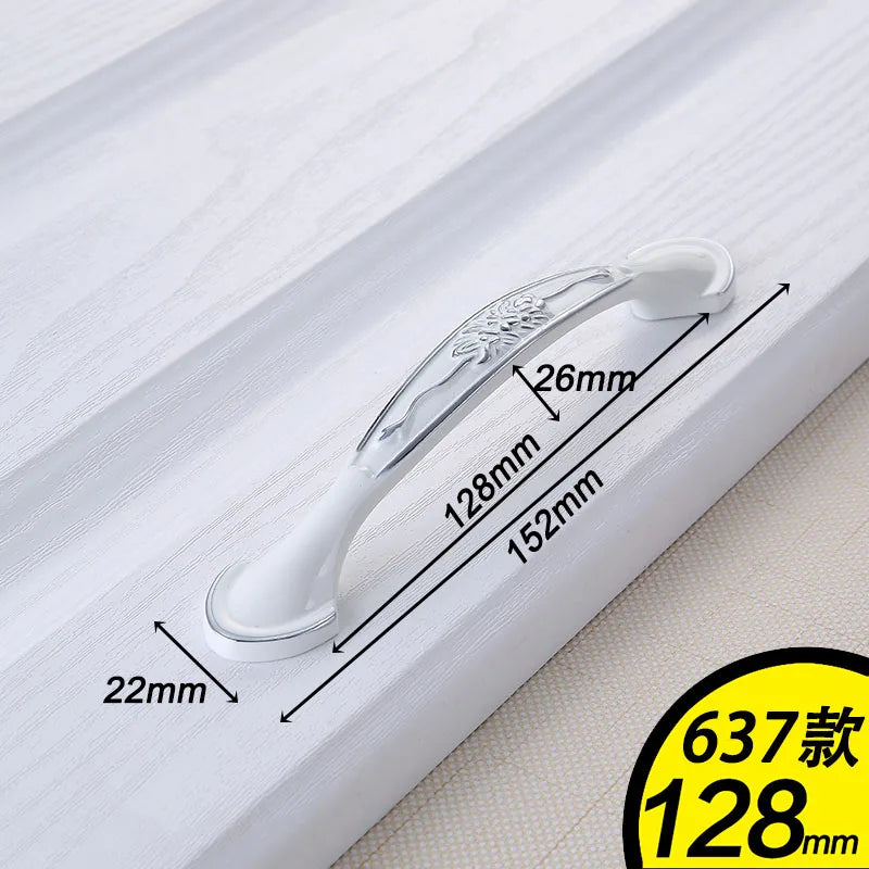 European Ivory White Cabinet Handle – Elegant Zinc Alloy Pulls for Dressers and Cupboards (96mm)
