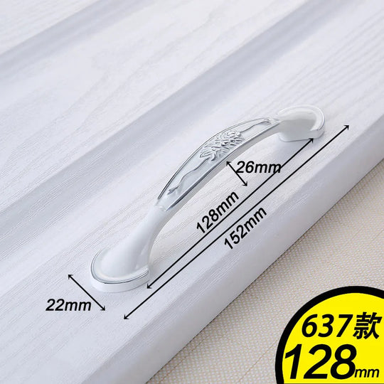 European Ivory White Cabinet Handle – Elegant Zinc Alloy Pulls for Dressers and Cupboards (96mm)