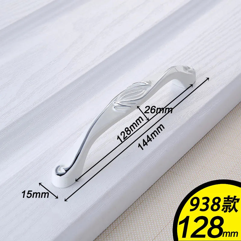 European Ivory White Cabinet Handle – Elegant Zinc Alloy Pulls for Dressers and Cupboards (96mm)