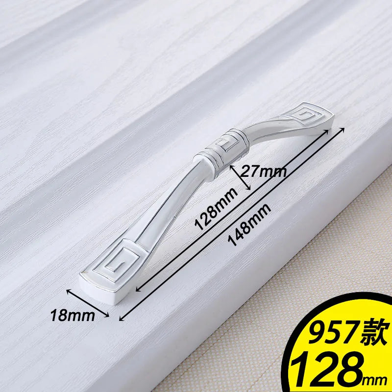 European Ivory White Cabinet Handle – Elegant Zinc Alloy Pulls for Dressers and Cupboards (96mm)