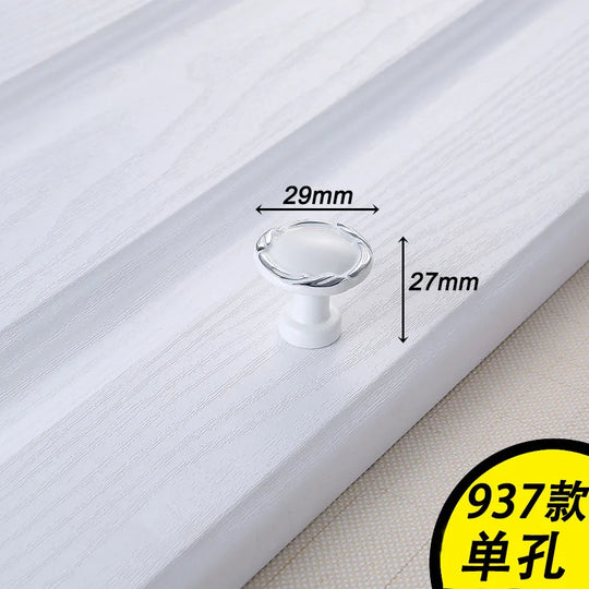 European Ivory White Cabinet Handle – Elegant Zinc Alloy Pulls for Dressers and Cupboards (96mm)