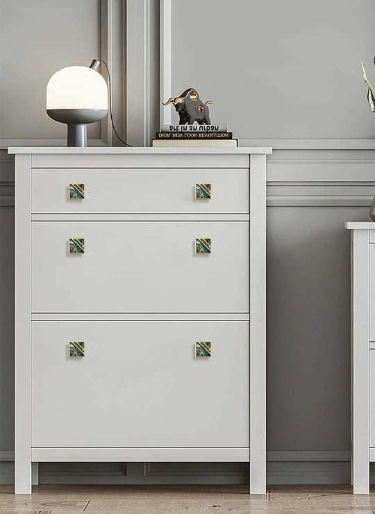 Brass Furniture Handles with Natural Shell – Modern Knobs for Cabinets, Drawers, and Wardrobes