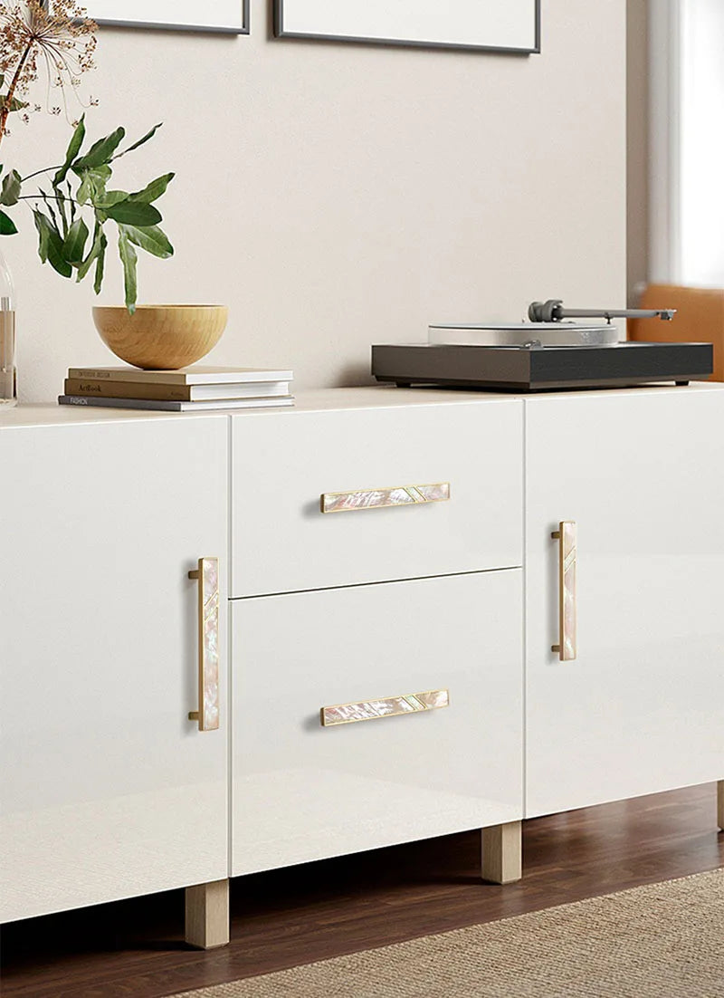Brass Furniture Handles with Natural Shell – Modern Knobs for Cabinets, Drawers, and Wardrobes