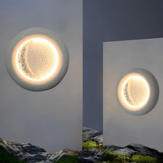 Creative Moon Shaped Waterproof LED 10W Modern Outdoor Wall Lamp