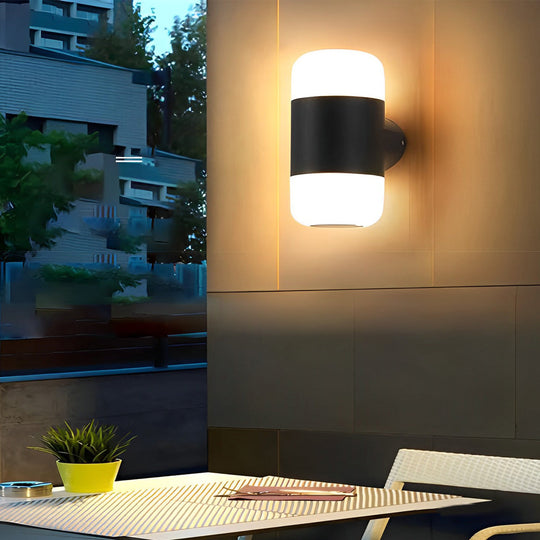 Round LED Outdoor Waterproof Up and Down Wall Lamp