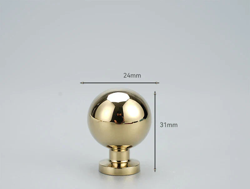 Chrome and Polished Gold Brass Furniture Handles – Modern Pulls and Knobs for Cabinets and Wardrobes