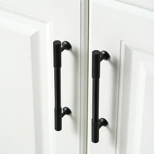 Black Vertical Line Brass Furniture Handles – Modern Pulls and Knobs for Cabinets and Wardrobes
