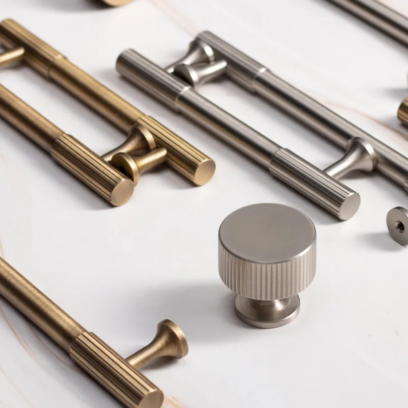 Solid Brass Vertical Linear Cabinet Knobs – Modern Drawer Pulls for Furniture
