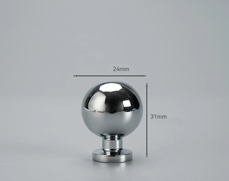 Chrome and Polished Gold Brass Furniture Handles – Modern Pulls and Knobs for Cabinets and Wardrobes