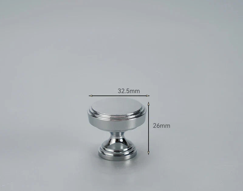 Chrome and Polished Gold Brass Furniture Handles – Modern Pulls and Knobs for Cabinets and Wardrobes