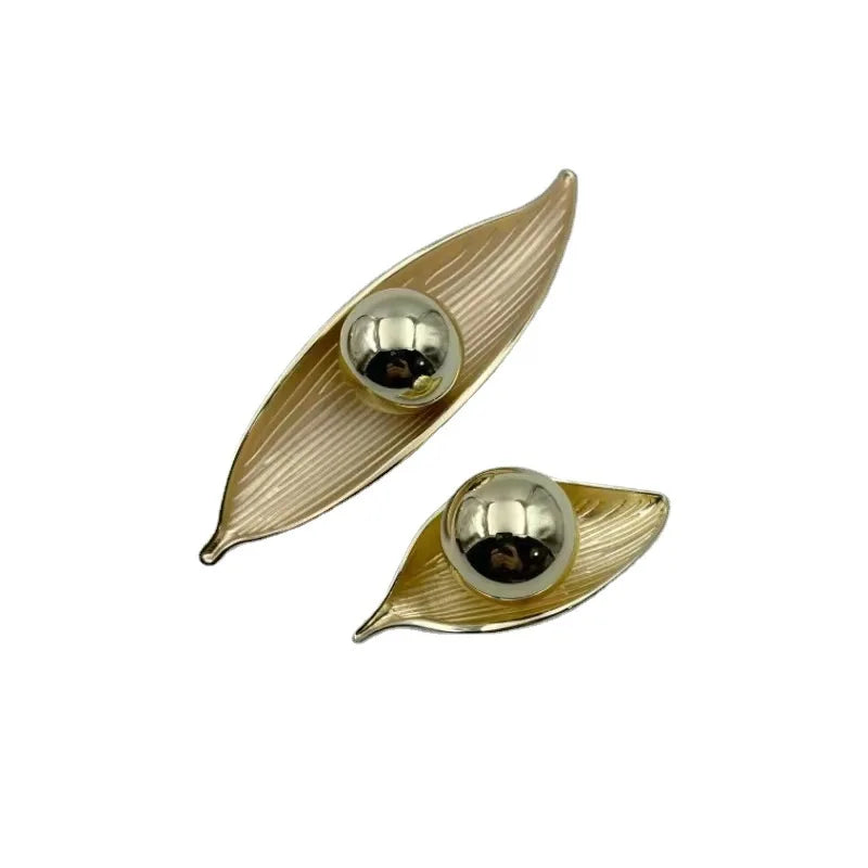 Creative Leaf Ball Zinc Alloy Knob – Gold Furniture Handle