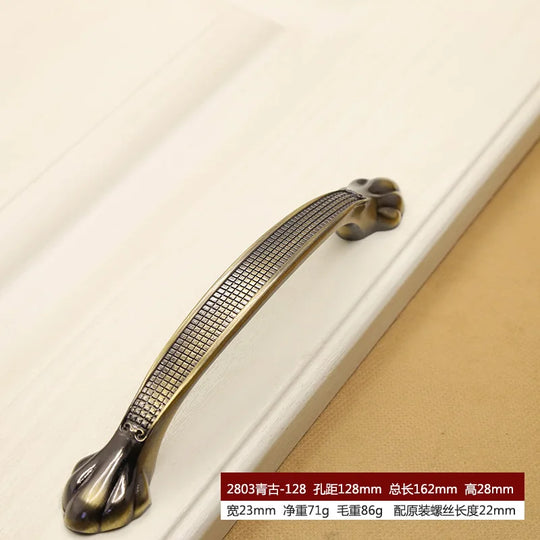 Retro Bronze Cabinet Handles – Antique Metal Drawer & Door Pulls