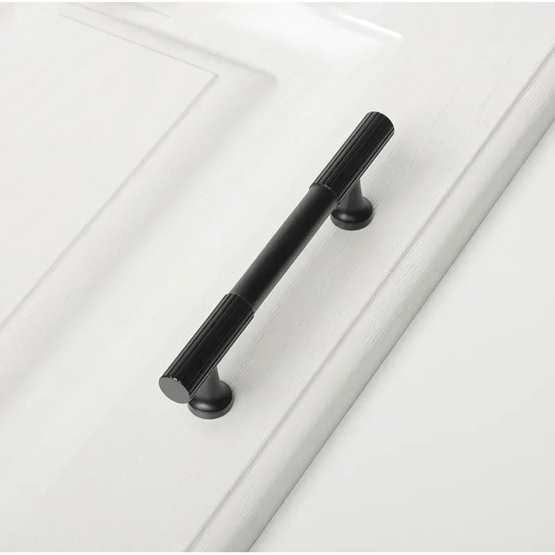 Black Vertical Line Brass Furniture Handles – Modern Pulls and Knobs for Cabinets and Wardrobes