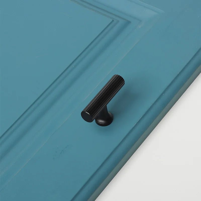 Black Vertical Line Brass Furniture Handles – Modern Pulls and Knobs for Cabinets and Wardrobes