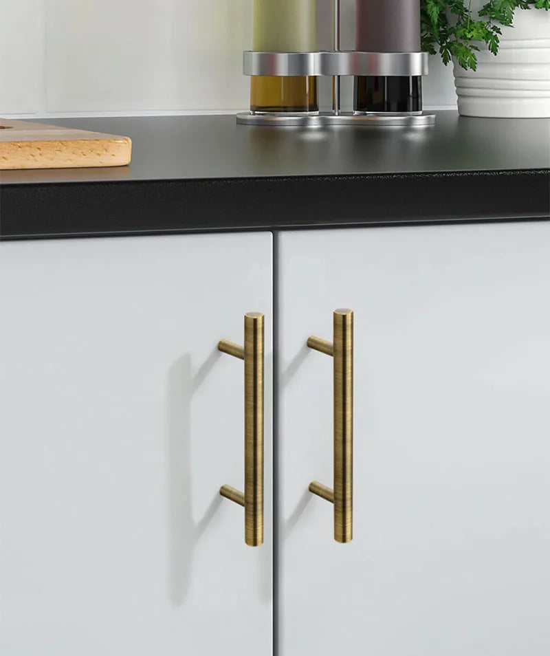 Antique Brass Handles – Vintage Knobs and Pulls for Cabinets and Wardrobes