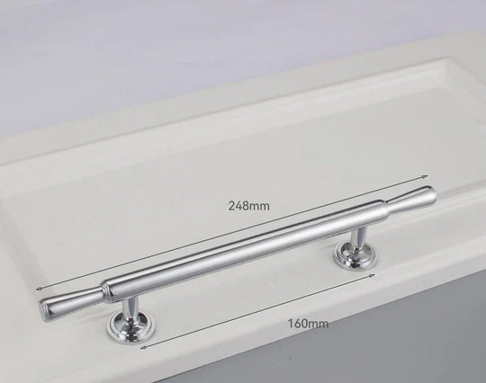 Chrome and Polished Gold Brass Furniture Handles – Modern Pulls and Knobs for Cabinets and Wardrobes