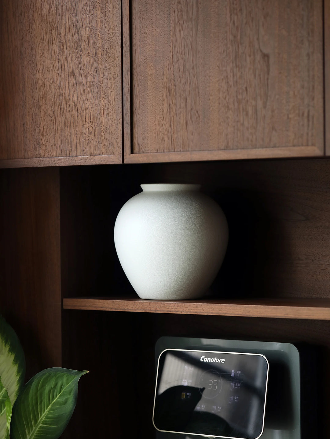 Large Nordic Modern Ceramic Flower Vase Moon Shape Decor