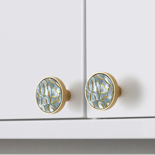 Shell Cabinet Handles – Gold Single-Hole Knobs & Multipurpose Hooks
