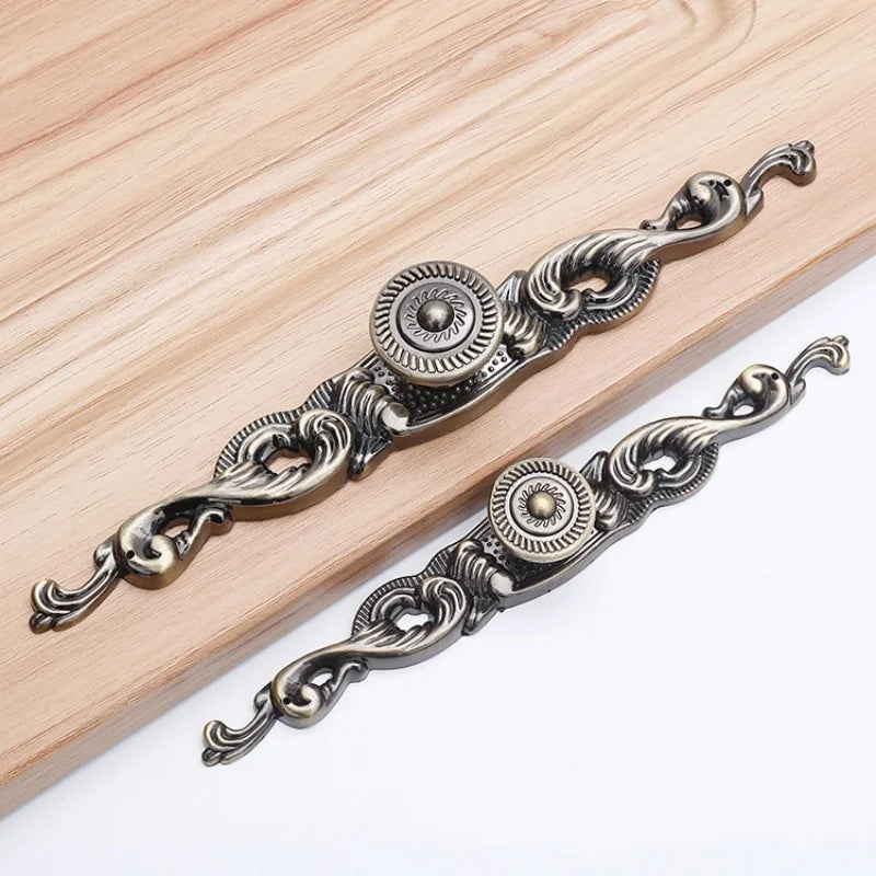 Antique Bronze Cabinet Handles – Vintage Zinc Alloy Drawer Pulls