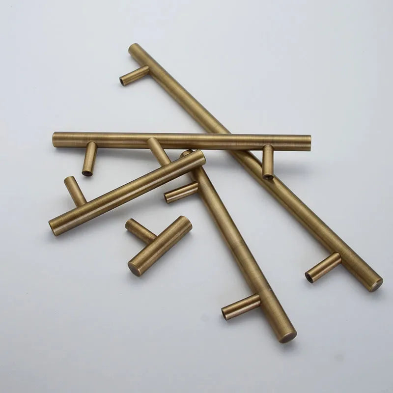 Antique Brass Handles – Vintage Knobs and Pulls for Cabinets and Wardrobes