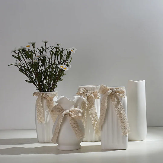 White Ceramic Hydroponic Flower Vase for Modern Home Decor