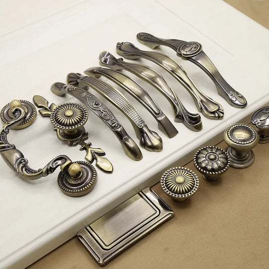 Retro Bronze Cabinet Handles – Antique Metal Drawer & Door Pulls