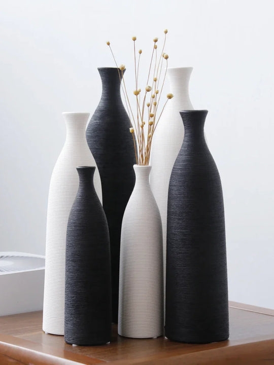 Simple Modern Black and White Ceramic Vase Table Decor