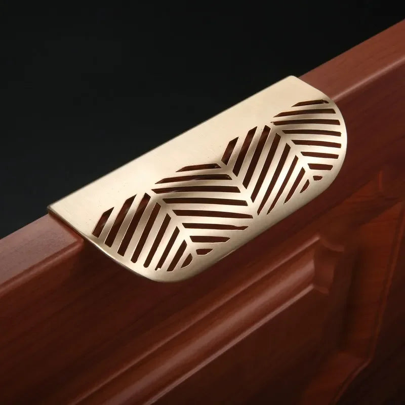 Modern Gold Leaf Cabinet Handles – Brushed Zinc Alloy Hollow Pulls